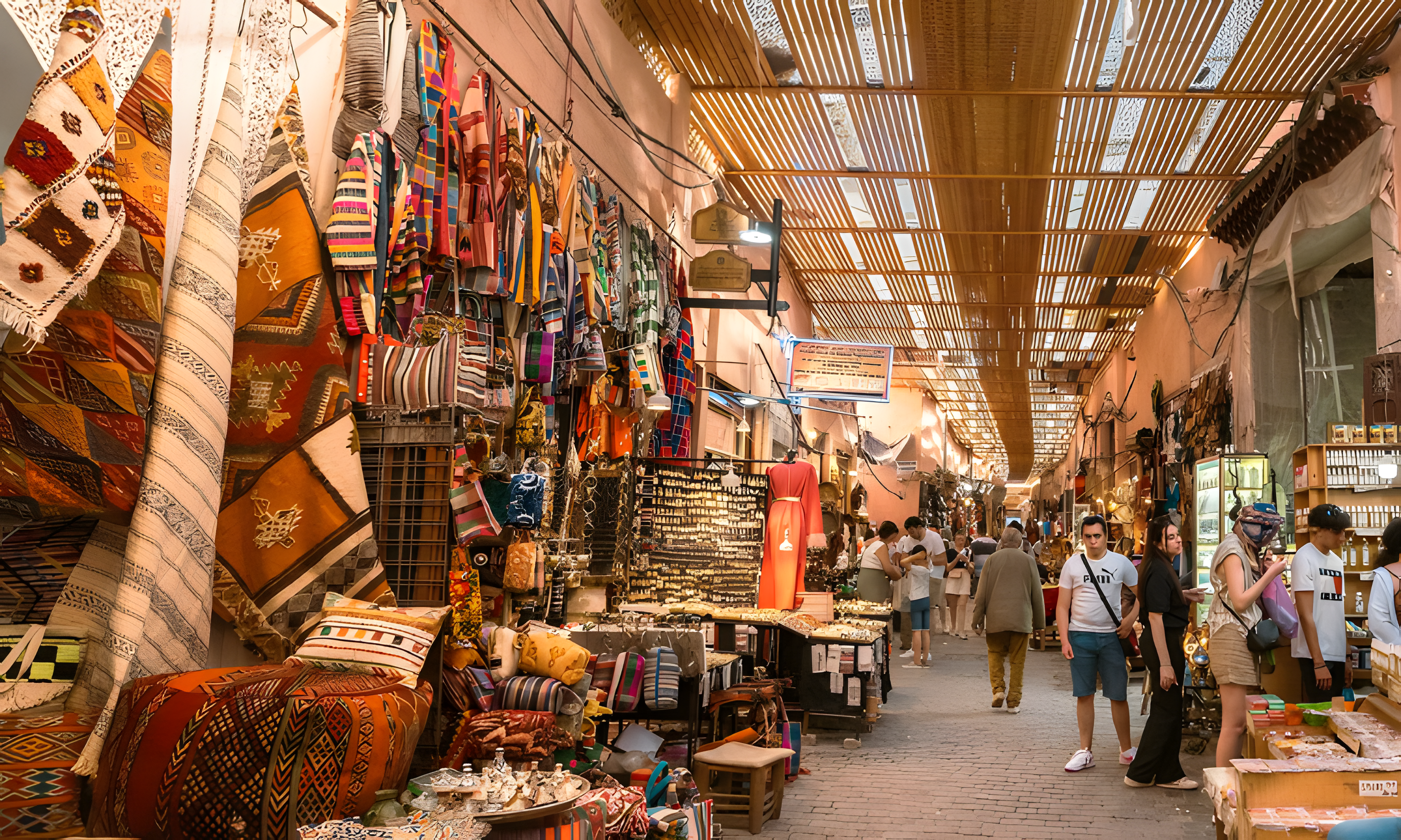 How to Navigate the Marrakech Souks Like a Local
