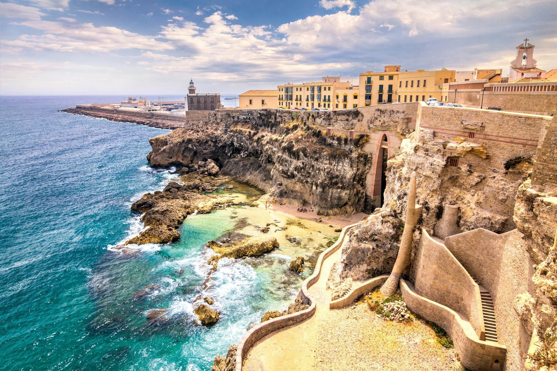 The Biggest Mistakes First-Time Travelers Make in Morocco (And How to Avoid Them)